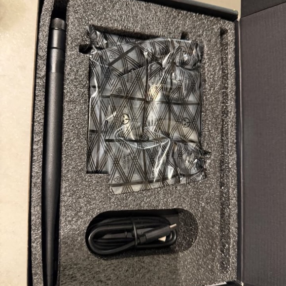 Hak5 WiFi Pineapple Mark VII 7 - Picture 5 of 7